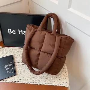 Sac Cabas Matelassé Mode pour Femmes Coton Spatial Souple à Carreaux Sac à Épaule Grande Capacité pour Navettage Quotidien