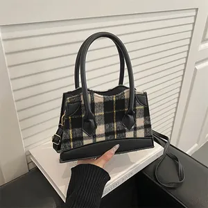 Dames Vintage Geruite Wollen Handtas Met PU Leren Bies Kleine Trapezium Crossbodytas Voor Herfst Winter Mode Schoudertas
