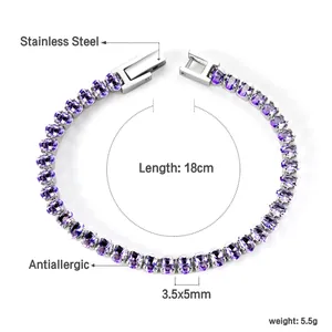 Vista de detalle de pulsera tennis de acero inoxidable con piedras óvalos púrpuras