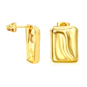 Orecchini minimalisti in acciaio inossidabile placcato oro 18k con texture ondulata