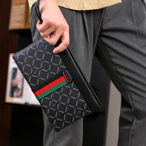 Vintage heren business clutch met rood-groene streep en ruitvormig patroon