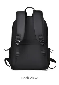 Detailansicht der Rückseite des schwarzen Rucksacks mit Trolley-Gurt und Polstergurten