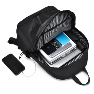 Sac à dos d'affaires noir haute capacité avec compartiment laptop et port USB voyage
