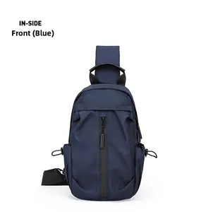 Vista frontale della borsa monospalla blu con porta USB e tracolla regolabile in nylon