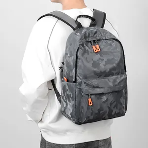 Sac à Dos Camouflage Tissu Oxford Imperméable Avec Port de Charge USB Sac à Dos Ordinateur École Voyage Casual pour Hommes Femmes Mode