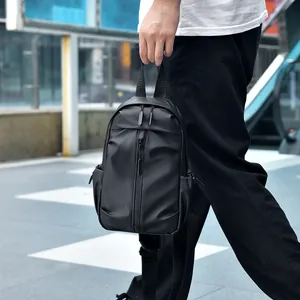 Sac de poitrine polyvalent noir en tissu Oxford pour hommes avec plusieurs poches pratiques