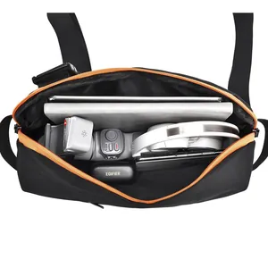 Moderne Herren Brusttasche in Schwarz mit orangefarbenem Reißverschluss und viel Stauraum