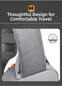 Detail van de ergonomische grijze crossbody tasriem met ademende mesh vulling