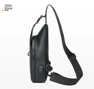 Vue latérale du sac de poitrine étanche noir avec port USB et rembourrage en maille