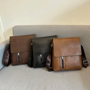 Herren Vintage Umhängetasche aus PU-Leder in Schwarz und Braun mit Reißverschluss