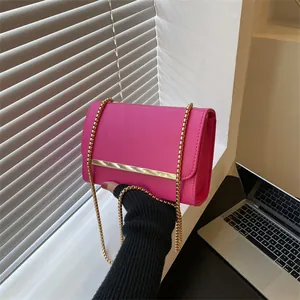 Women Small Square Chain Crossbody Bag PU Leather Shoulder Bag Minimalist Solid Color Metal Bar Decor Fashion Casual Handbag
