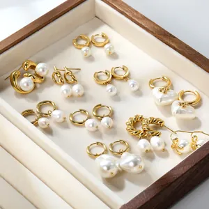 Eleganti Orecchini di Künstliche Perle in Acciaio Inossidabile per Donna Placcati Oro Argento Barocco Irregolari Künstliche Perle a Cerchio Orecchini a Bottone Gioielli