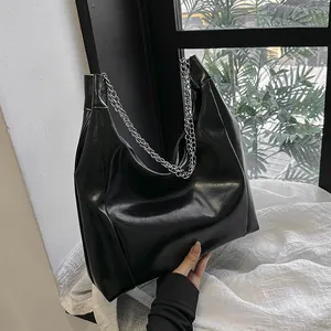 Grand Sac à Épaule en Cuir PU pour Femmes Sac Cabas Hobo Décontracté Avec Chaîne en Métal Argenté Sac Sous le Bras