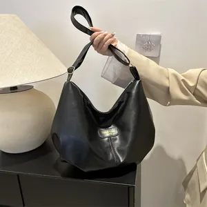 Sac à Épaule en Cuir PU Minimaliste pour Femmes Couleur Unie Grande Capacité Sac Cabas Hobo Mode Décontracté Sac Bandoulière Main