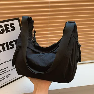 Sac Fourre-Tout en Toile Léger à la Mode pour Femmes Sac Bandoulière Grande Capacité Tendance Urbaine Sac à Épaule pour Trajet Quotidien