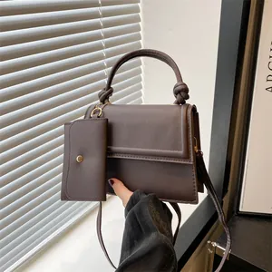 Set Borsa a Tracolla da Donna in Pelle PU Minimalista Manico Annodato Borsa a Mano Quadrata con Patta e Portamonete Rimovibile
