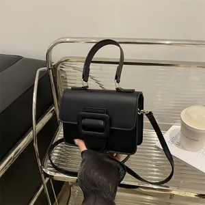 Sac Bandoulière Minimaliste en Cuir PU pour Femme avec Grande Boucle Carrée Sac à Main à Épaule Mode pour le Quotidien