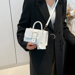 Borsa a mano bianca con motivo coccodrillo fibbia dorata e mini pochette