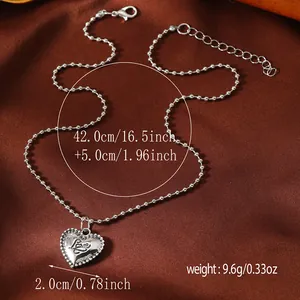Collar de bolas plateado con colgante de corazón y medidas de 42 cm y 2,0 cm