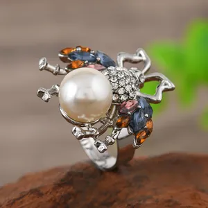 Anillo de Aleación Forma de Abeja Vintage Con Imitación de Perla Artificial Strass Cristal Artificial Colorido Incrustado Anillo Acabado Plateado Joyería Mujer Regalo