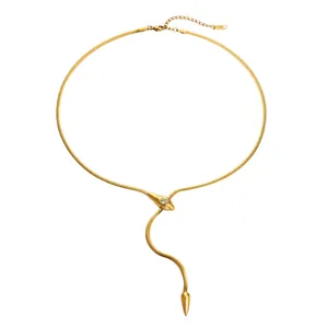 Élégant collier serpent plaqué or 18 carats avec zircon et chaîne plate serpent flexible