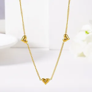 Conjunto de Joyería de Corazón de Acero de Titanio Dorado Con Incrustaciones de Zircón Collar Y Pulsera Y Pendientes de Botón Joyería Minimalista