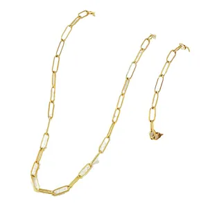 Minimalistisches Set aus 18K vergoldeter Titan-Büroklammerkette und Armband