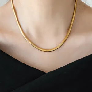 Collier Minimaliste en Acier Inoxydable Chaîne d'Os de Serpent Plaqué Or 18K Chaîne de Clavicule Réglable pour Femme Bijoux