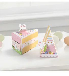 Détail des boîtes cadeaux lapin en forme de gâteau rose pour bonbons de Pâques