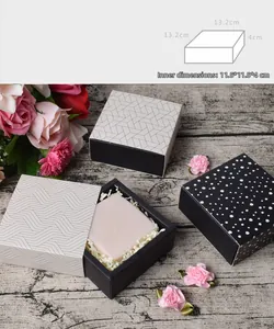 Detail view of square gift box with 11.5cm internal diameter and floral pattern lid