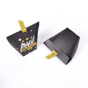 Boîte cadeau Merci noire élégante avec étoiles dorées et ruban en maille dorée