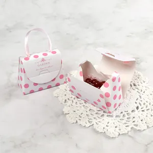 Mini boîte cadeau en forme de sac à main avec pois roses et ruban en satin pour bonbons