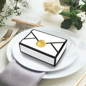 Boîte Cadeau Enveloppe Dessin Animé 2D Style Rétro Ins Avec Autocollant Sceau de Cire Doré Boîte à Bonbons Minimaliste Noir Blanc Emballage Cadeau Mariage Fête
