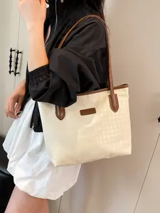 Grand sac cabas à motif pied-de-poule avec bordure en cuir marron pour le travail
