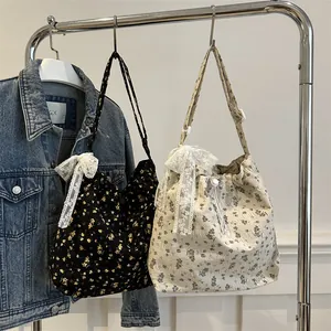 Borsa a Secchiello Floreale Dolce Stile Coreano da Donna con Fiocco in Pizzo Coulisse Tela Tracolla Leggera Moda Casual