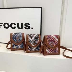 Retro Ethnic Woven Pattern PU Leather Phone Bag Women Small Crossbody Bag Geometric Square Shoulder Bag With Adjustable Strap