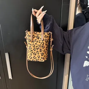 Vintage Leopard Print Frosted PU Leather Mobile Phone Bag Mini Vertical Crossbody Bag With Double Handles For Women
