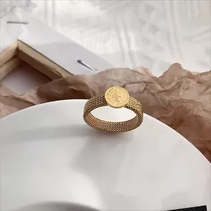 Vintage French Style Queen Portrait Coin Ring Titanium Steel Gold Plated Mesh Milanese Band Relief Ring For Women Jewelry