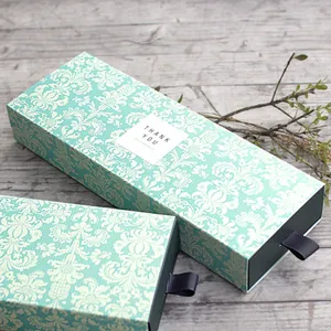 Classic rectangle mint green drawer gift box with damask pattern and black ribbon puller