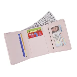 Damen-Dreifach-Brieftasche aus rosa Kunstleder mit Kartenfächern und transparentem ID-Fach