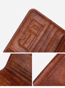 Detailaufnahme der braunen PU-Lederbrieftasche mit Kartenfächern und präzisen Nähten
