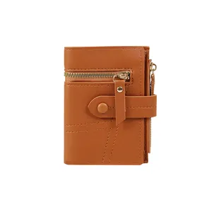 Portefeuille court en similicuir marron avec poche zippée et fermeture à bouton-pression