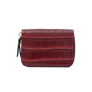 Mini porte-cartes en cuir rouge foncé à motif crocodile avec fermeture éclair en métal