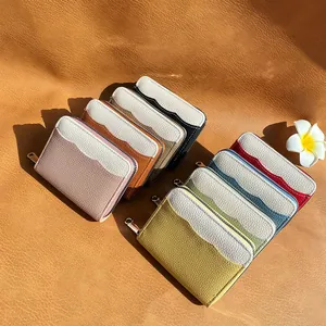 Piccolo portamonete in pelle stile giapponese con cerniera e fessura per carte a forma di U