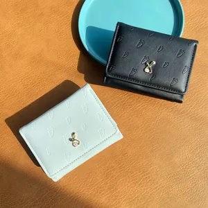 Petit Portefeuille Mignon Lapin avec Boucle en Métal Cuir PU Relief Carotte Porte-Cartes pour Femmes et Filles