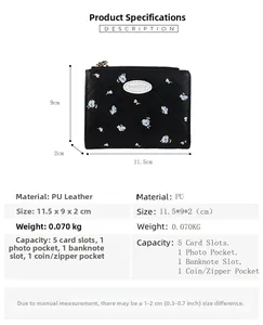 Détail montrant les dimensions et l'agencement intérieur du portefeuille fleuri