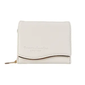 Schicke elfenbeinfarbene Damen-Bifold-Geldbörse aus weichem Leder mit goldener Metallwelle