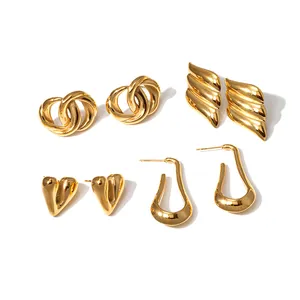 Polished 18k gold-plated stainless steel earrings set with heart and U-shaped designs