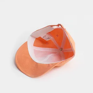 Orangefarbene Kinder-Baseballkappe aus 100% Baumwolle mit verstellbarem Metallverschluss
