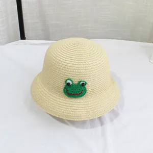 Sombrero de paja para niños con parche de rana verde y ala enrollada para el verano